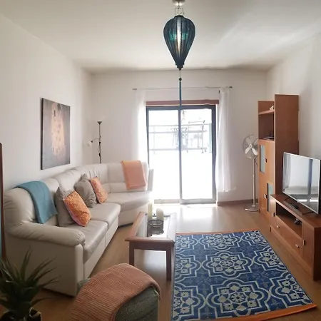 Hills And Waves דירה *