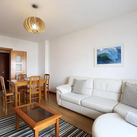 Hills And Waves Назаре