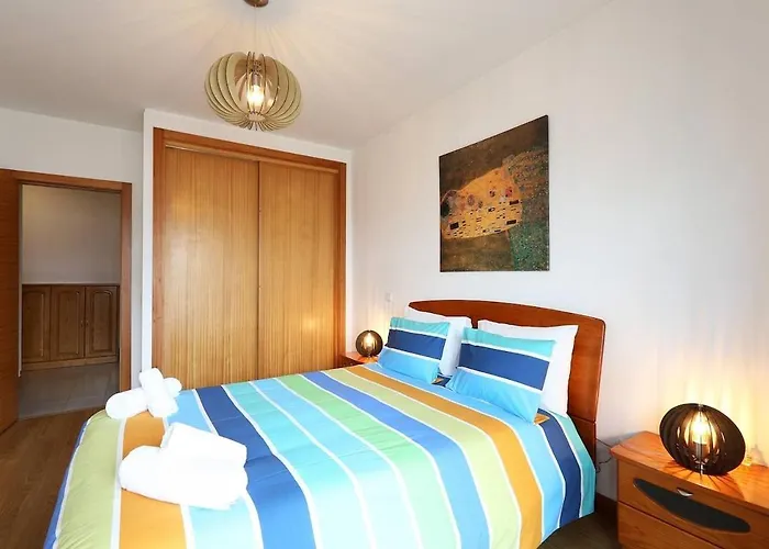 Hills And Waves Apartament